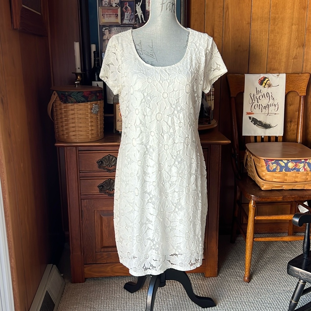 White Stretchy Lace Dress